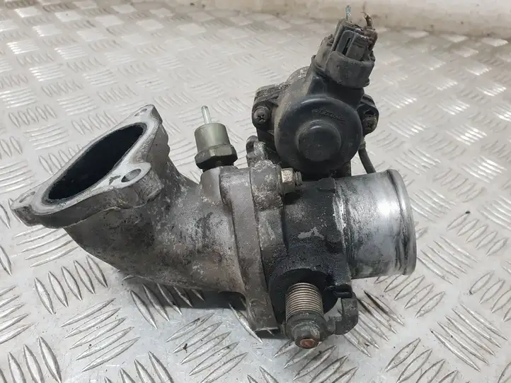 Toyota Avensis T220 (2000 - 2003) 270109L22 Дроссельная заслонка — фото 3
