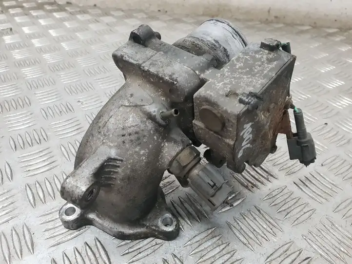 Toyota Avensis T220 (2000 - 2003) 270109L22 Дроссельная заслонка — фото 4