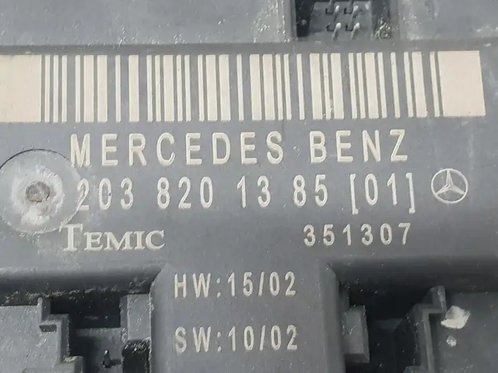 Mercedes-Benz C W203 (2000 - 2007) 2038202385 Блок управления дверью — фото 2