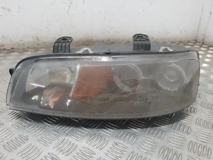 Fiat Punto (188) (1999 - 2010) 89101051 Передняя фара — фото 1