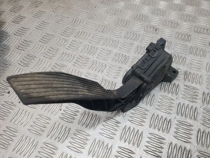 Opel Vectra C (2002 - 2005) 9186724 Педаль акселератора — фото 3