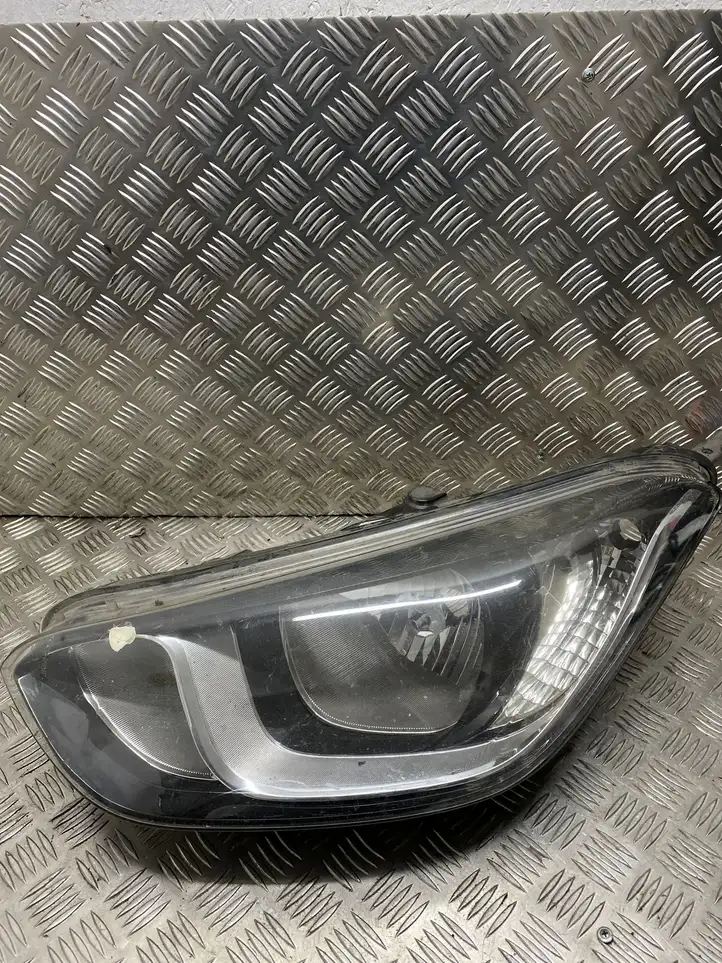 Hyundai i20 (PB PBT) (2008 - 2012) 01042099900010 Передняя фара — фото 1