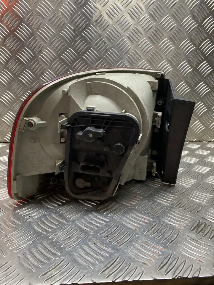 Volkswagen Touareg I (2002 - 2010) 7L6945096K065 Задний фонарь в кузове — фото 2