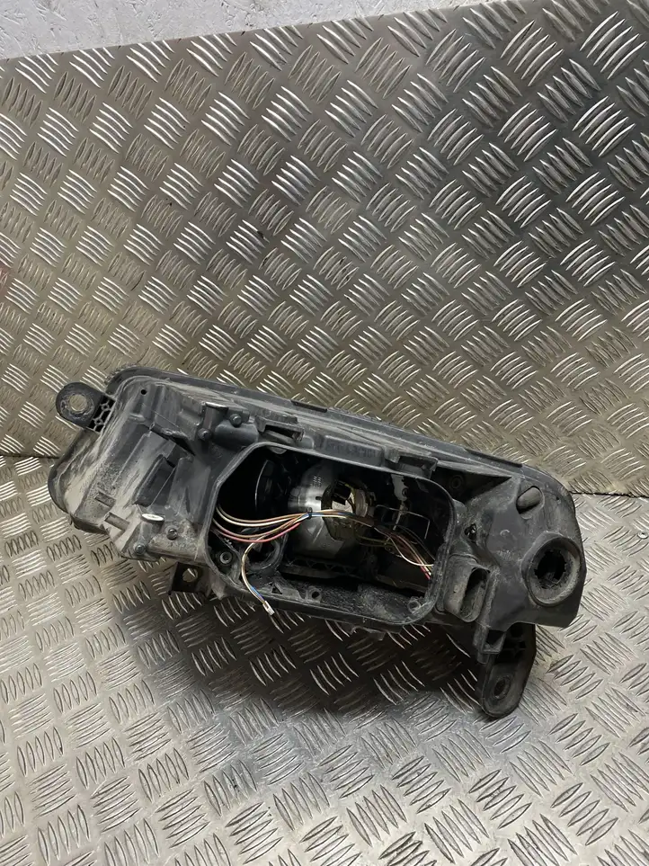 Audi A6 S6 C6 4F (2004 - 2008) 160138 Передняя фара — фото 2