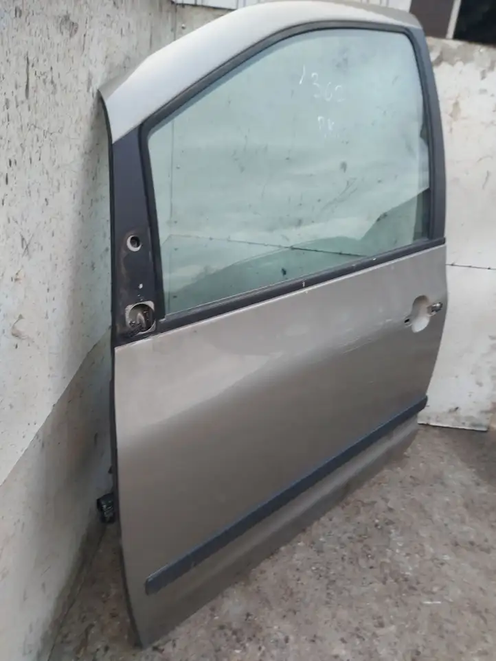 Ford Galaxy (2000 - 2006) Дверь — фото 2