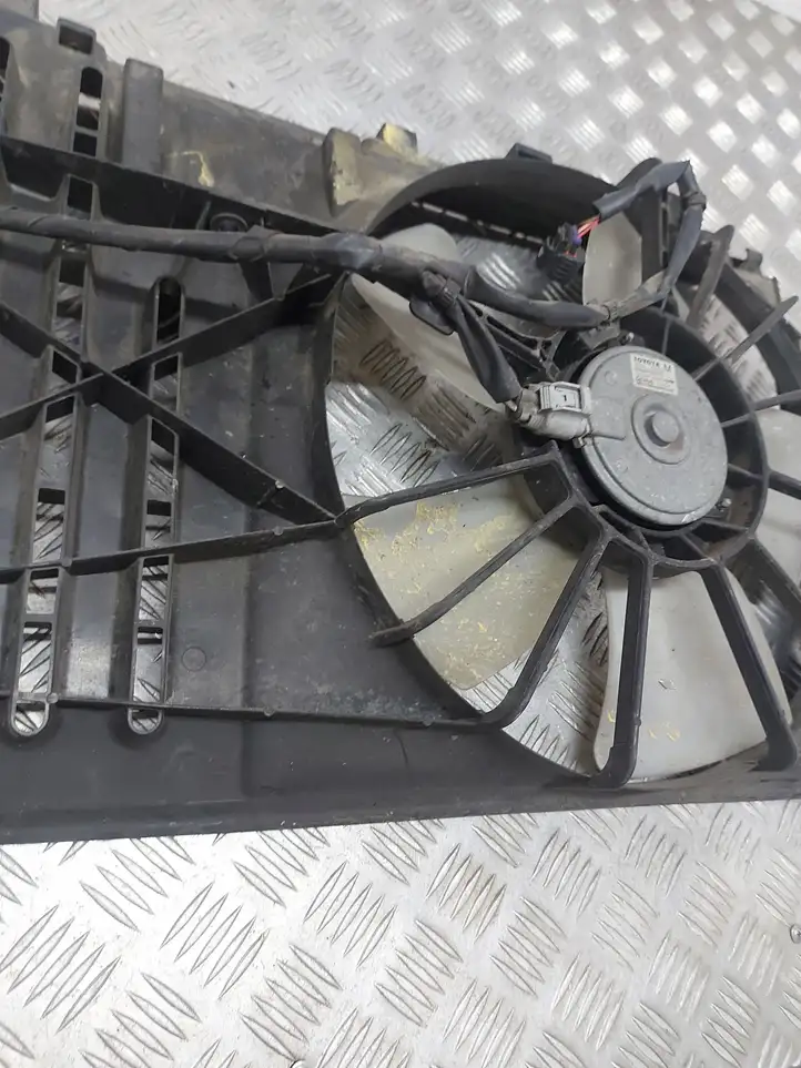 Toyota Corolla E120 E130 (2004 - 2007) 163630G050 Электровентилятор радиатора — фото 6
