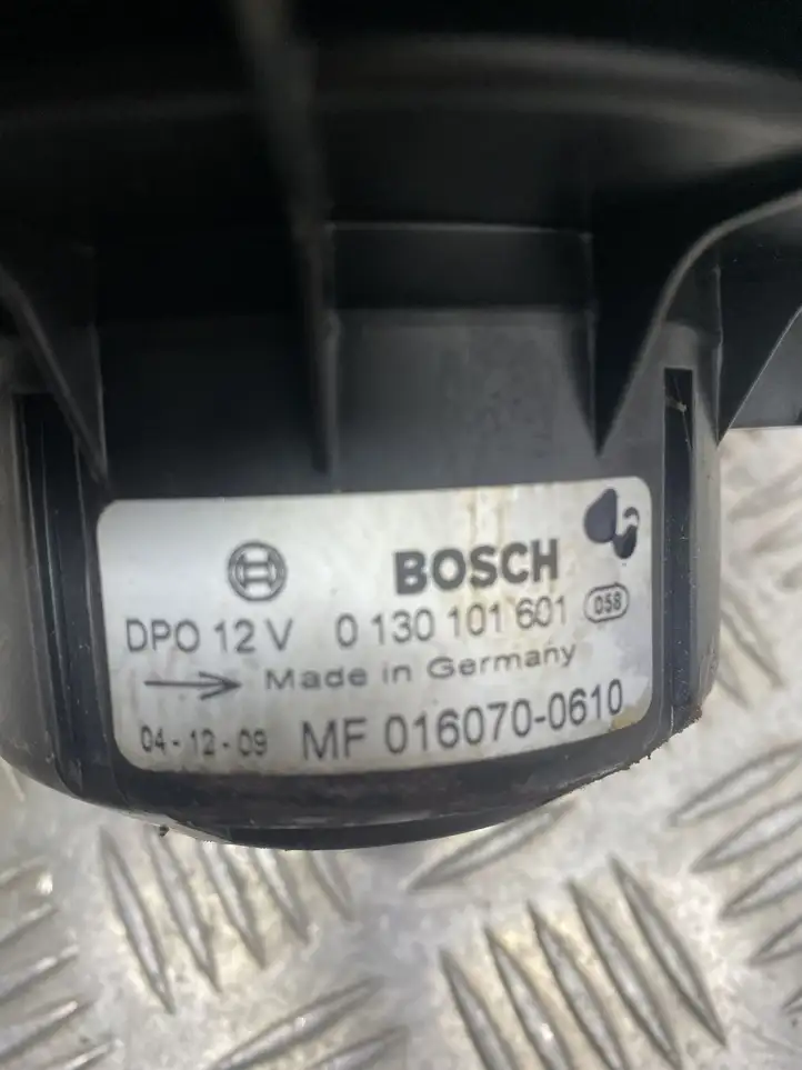 Toyota Corolla E120 E130 (2004 - 2007) 0130101601 Вентилятор печки — фото 2