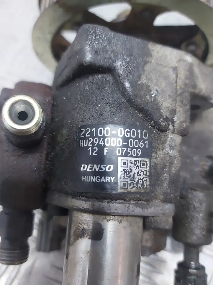 Toyota Corolla E120 E130 (2004 - 2007) 221000G010 Топливный насос — фото 3