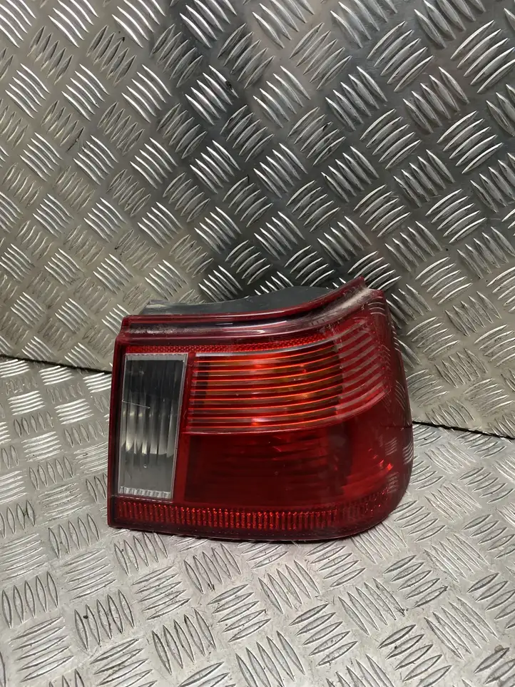 Seat Ibiza II (6k) (1999 - 2002) 6K6945258C Задний фонарь в кузове — фото 1