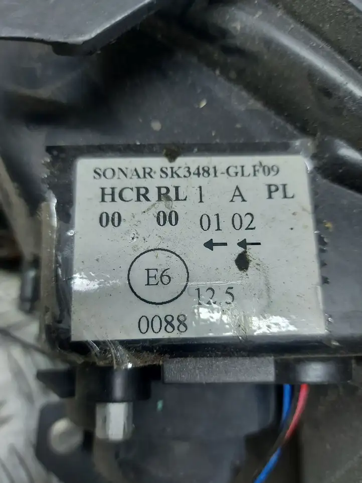 Volkswagen Golf VII (2013 - 2019) Передняя фара — фото 2