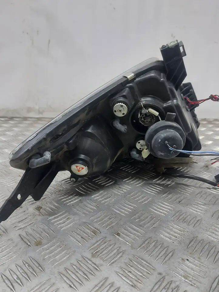 Suzuki Swift (2004 - 2010) SK3301 Передняя фара — фото 4
