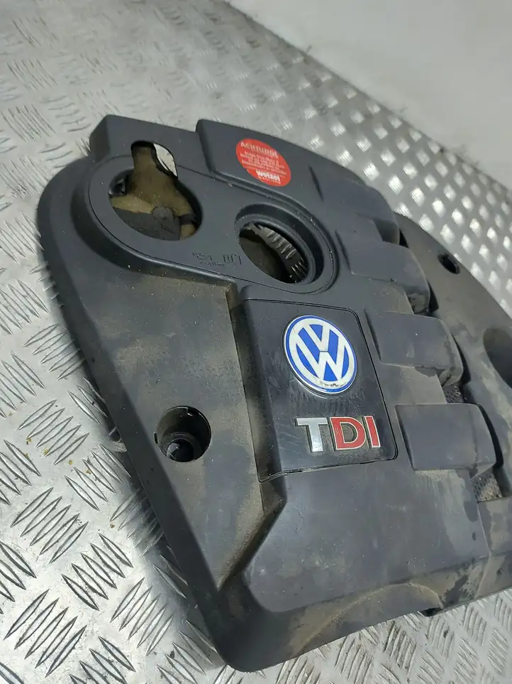 Volkswagen PASSAT B5.5 (2001 - 2005) Крышка двигателя декоративная — фото 2