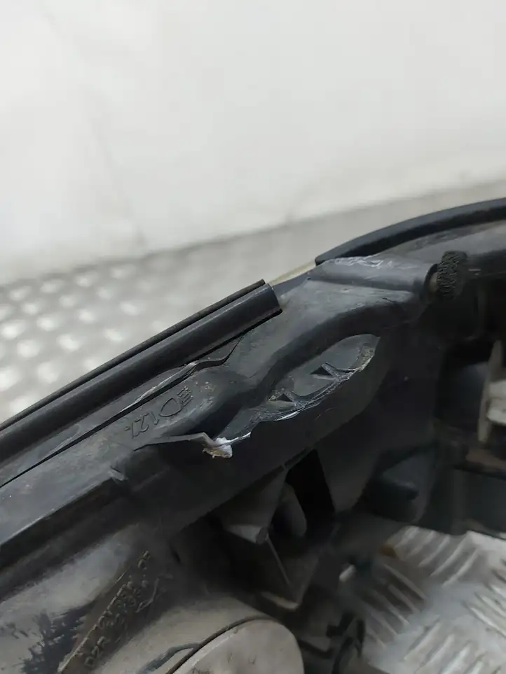 Subaru Legacy (1999 - 2003) 20653 Передняя фара — фото 6
