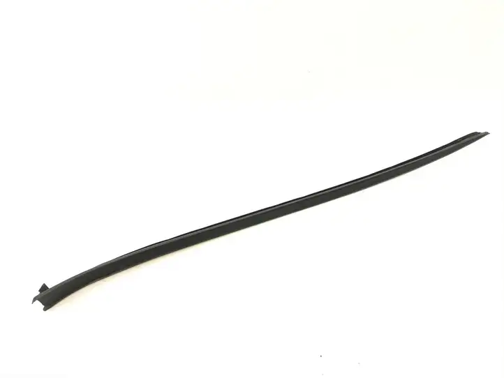Audi Q5 SQ5 (2008 - 2012) 8R0854327A Накладка стоек лобового стекла — фото 2