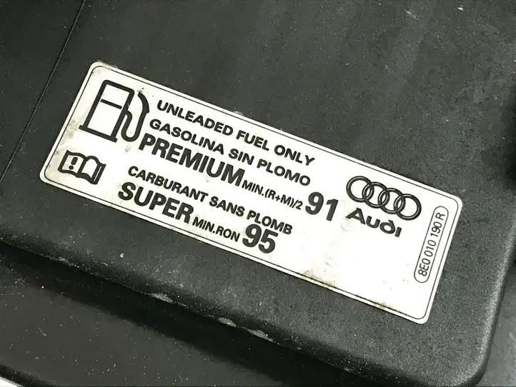 Audi Q5 SQ5 (2008 - 2012) 8R0809999B Крышка топливного бака — фото 5