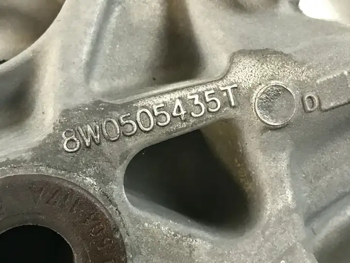 Audi A4 S4 B9 (2015 - 2019) 8W0505435T Ступица колеса — фото 3