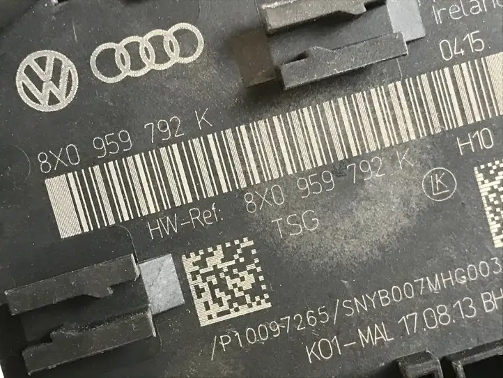 Audi Q3 8U (2011 - 2014) 8X0959792K Блок управления дверью — фото 3