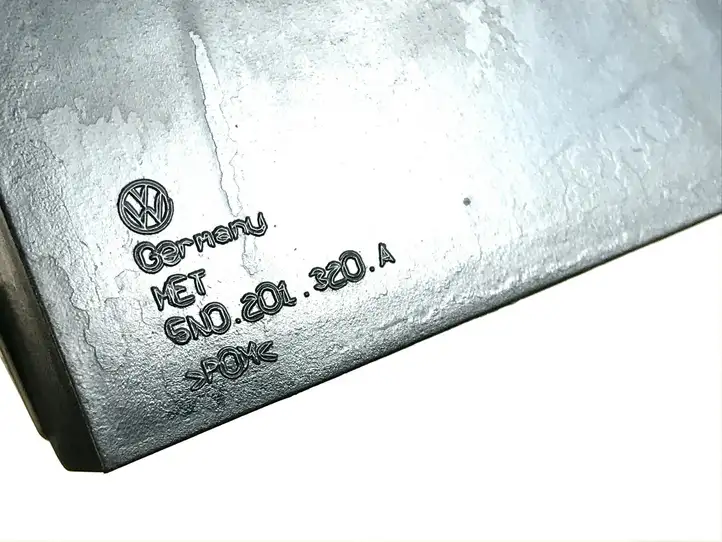 Audi Q3 8U (2011 - 2014) 5N0201320A Реле насоса горючего — фото 4