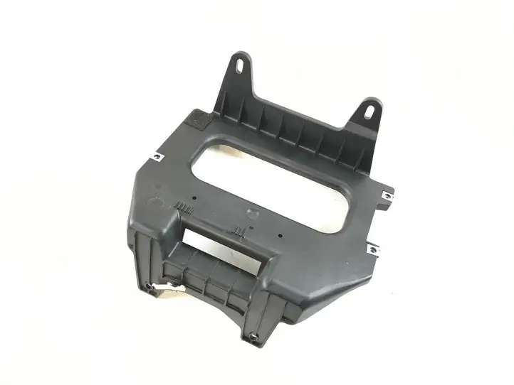 Audi A4 S4 B8 8K (2011 - 2015) 4F0907101A Кронштейн усилителя звука — фото 1
