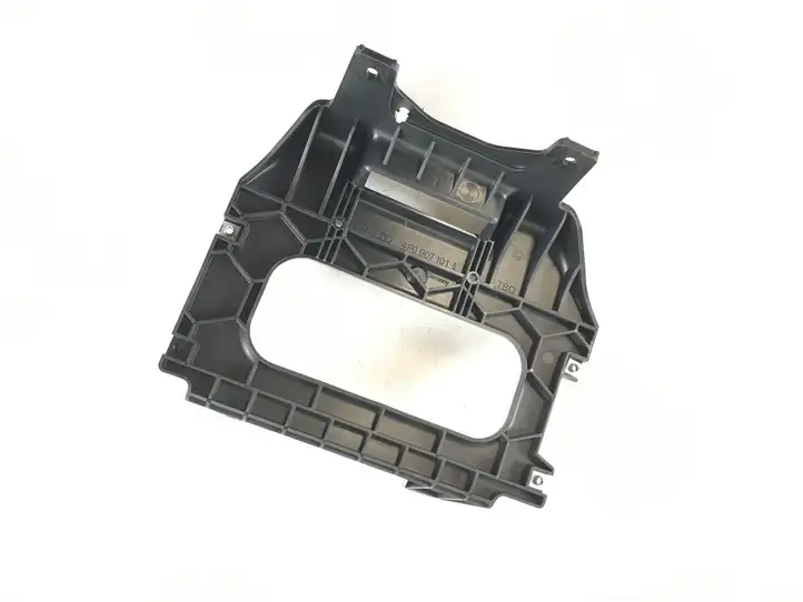 Audi A4 S4 B8 8K (2011 - 2015) 4F0907101A Кронштейн усилителя звука — фото 3