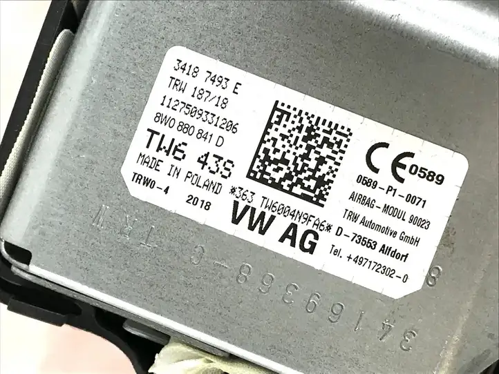 Audi A4 S4 B9 (2015 - 2019) 8W0880841D Коленная подушка безопасности — фото 6
