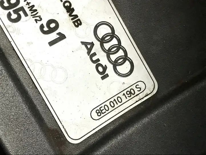 Audi A4 S4 B8 8K (2011 - 2015) 8K0809999A Крышка топливного бака — фото 5