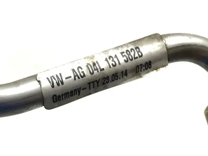 Volkswagen Golf VII (2013 - 2019) 04L131582B Трубка топливной системы — фото 3
