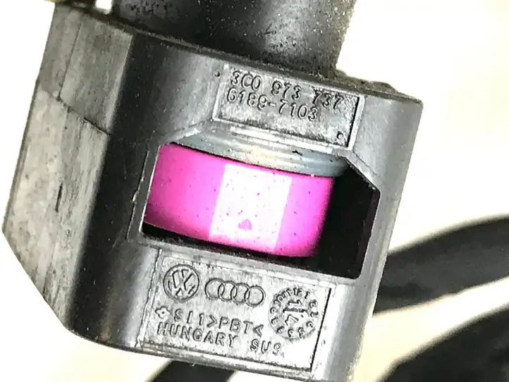 Volkswagen PASSAT B7 (2011 - 2014) 3C03L Разъем модуля ABS — фото 10