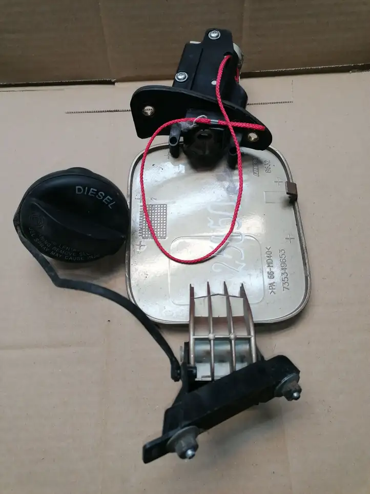 Lancia Musa (2004 - 2007) 735349653 Крышка топливного бака — фото 3