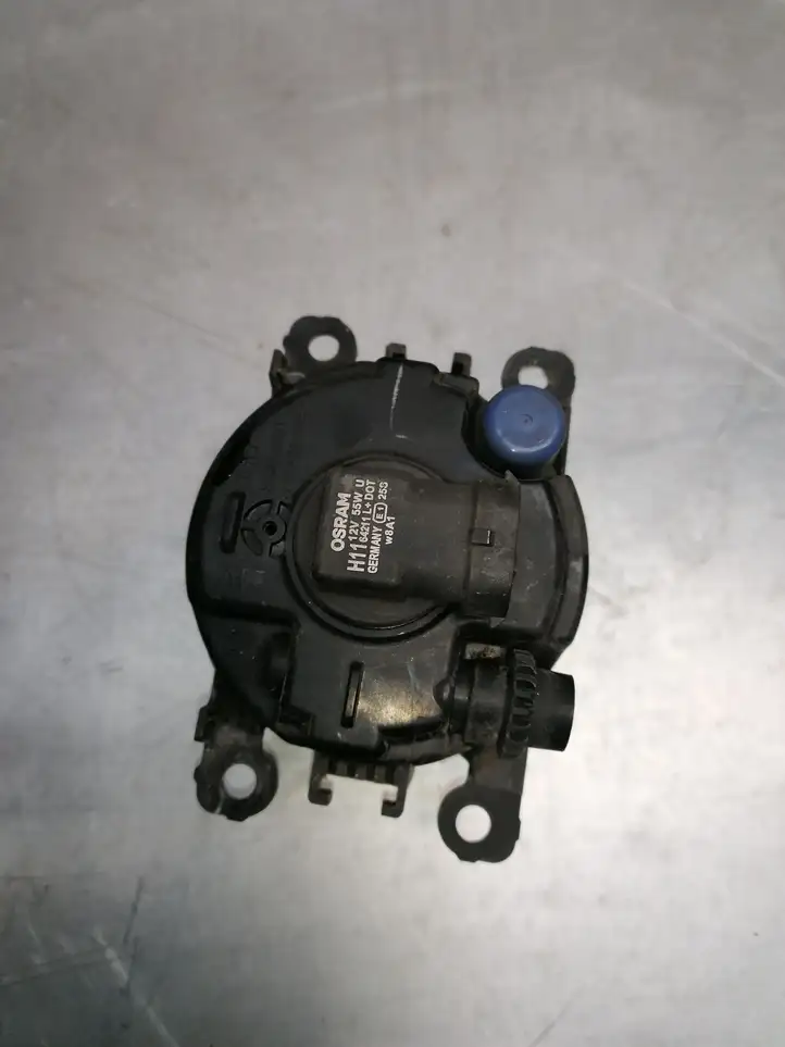 Ford Focus (2008 - 2011) 2N1115201AB Передняя противотуманная фара — фото 2