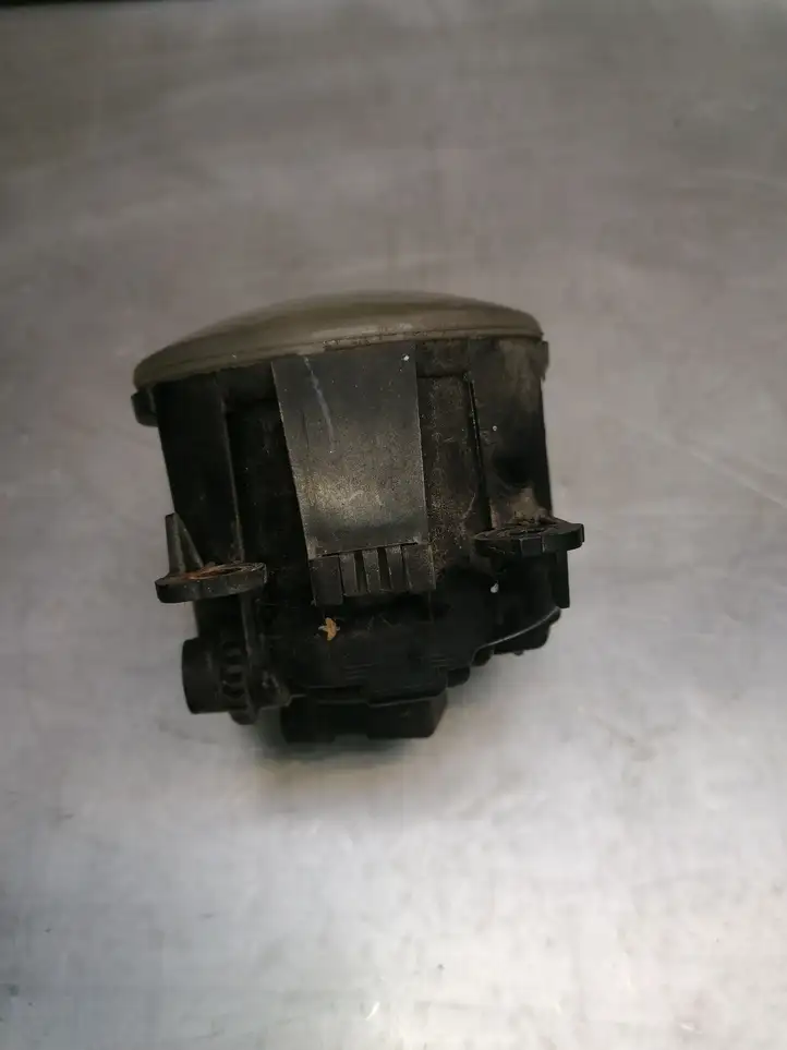 Ford Focus (2008 - 2011) 2N1115201AB Передняя противотуманная фара — фото 3