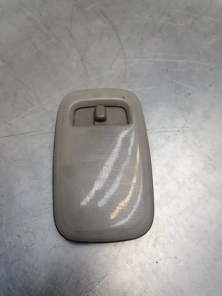 Toyota Prius (XW10) (1997 - 2003) 28676567 Задняя подсветка — фото 2