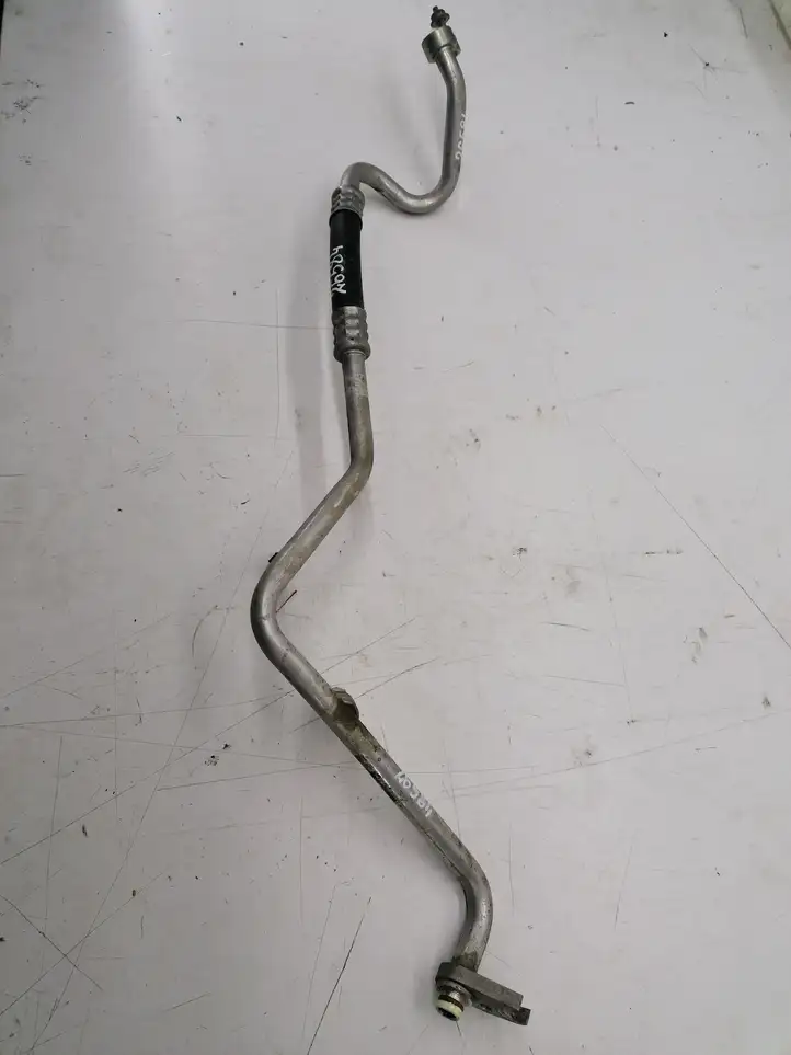 Ford Focus (2008 - 2011) Трубки и шланги кондиционера — фото 3