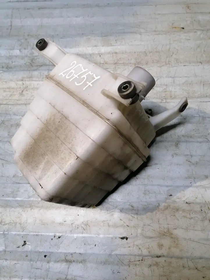 Toyota Prius (XW10) (1997 - 2003) 1789321020 Резонатор впуска — фото 4