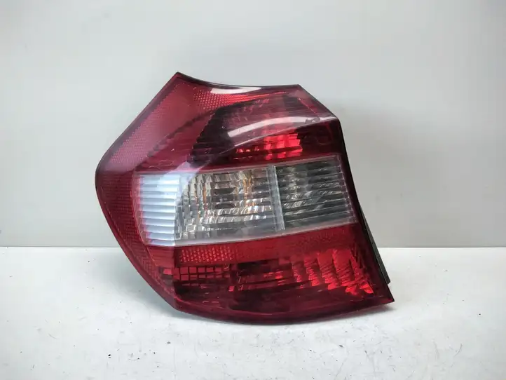 BMW 1 E81 E87 (2004 - 2011) 6924501 Задний фонарь в кузове — фото 1