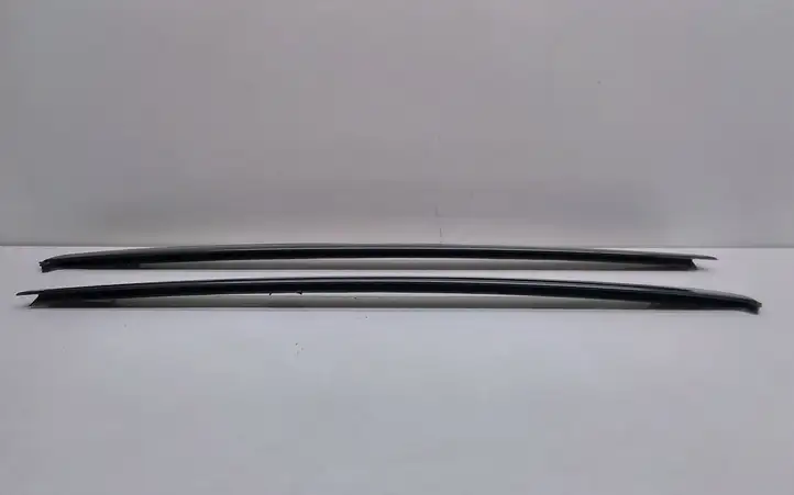BMW X3 E83 (2003 - 2010) Накладка стоек лобового стекла — фото 2