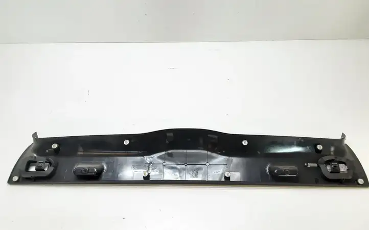 BMW X5 E53 (1999 - 2006) 8402297 Прочая отделка багажника — фото 3