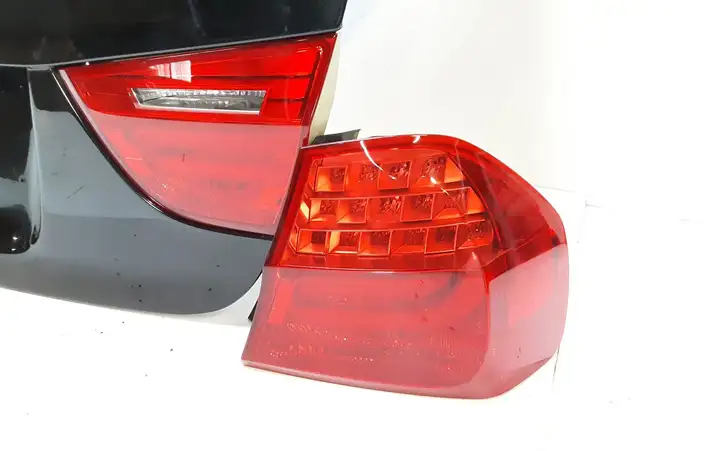 BMW 3 E90 E91 (2005 - 2012) 7289426 Крышка багажника — фото 4