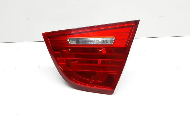BMW 3 E90 E91 (2005 - 2012) 7289428 Задний фонарь в крышке багажника — фото 1