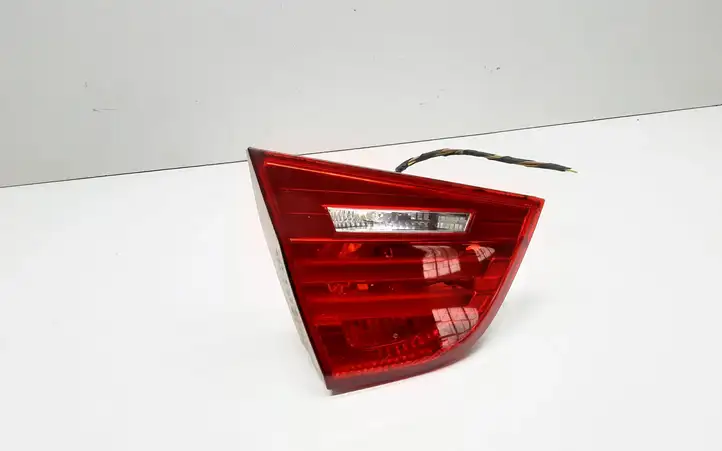BMW 3 E90 E91 (2005 - 2012) 7289427 Задний фонарь в крышке багажника — фото 1