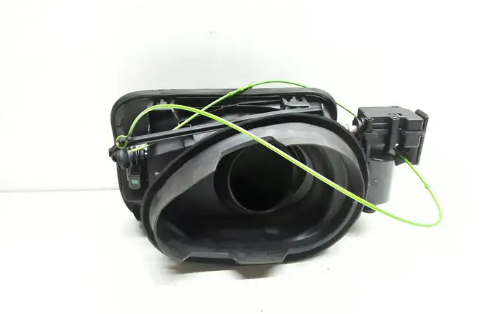BMW 3 F30 F35 F31 (2012 - 2018) 7238100 Крышка топливного бака — фото 2