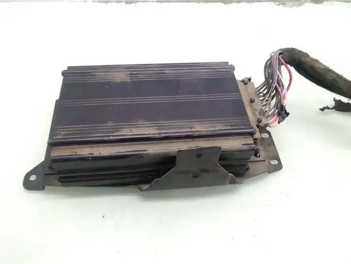 Audi A6 S6 C5 4B (1997 - 2001) AMP3510 Усилитель звука — фото 1