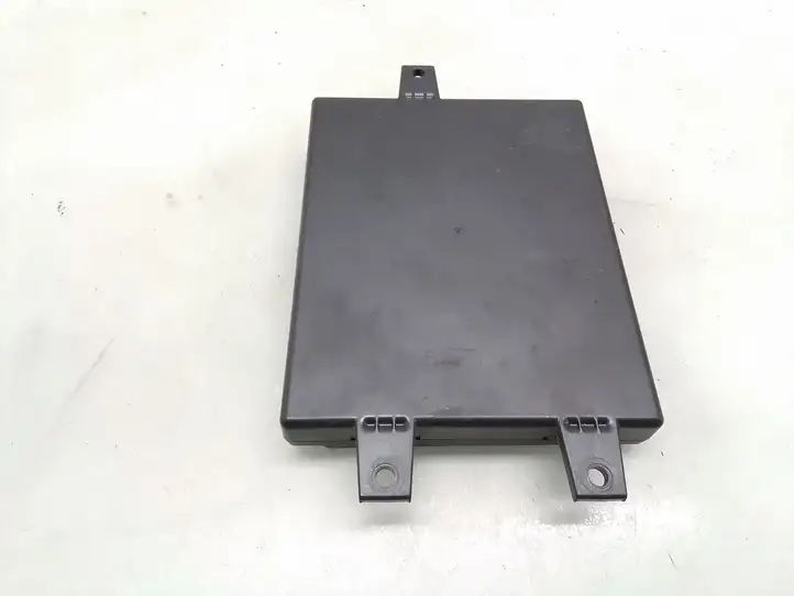 Volkswagen PASSAT B6 (2005 - 2010) 3C0035729E Блок GSM — фото 3