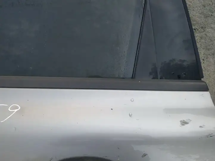 Volvo V70 (2007 - 2013) Накладка стекла задней двери — фото 2