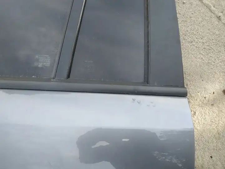 Opel Zafira B (2003 - 2006) Накладка стекла задней двери — фото 2