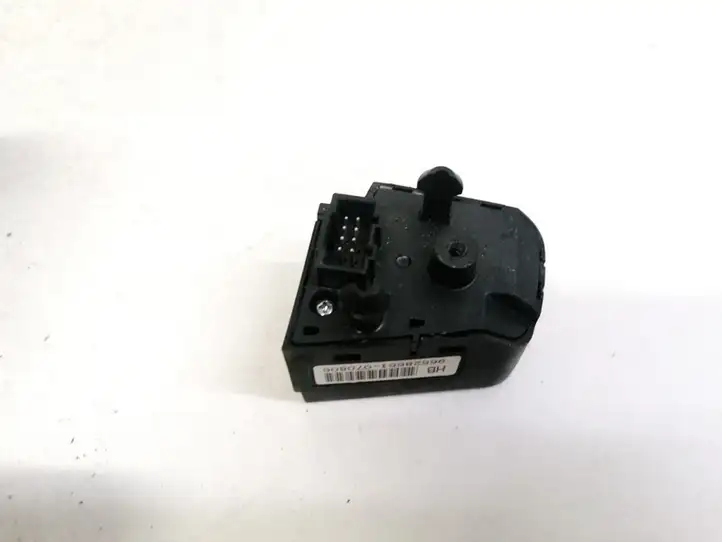 Opel Antara (2006 - 2011) 96628661 Кнопки на рулевом колесе — фото 2