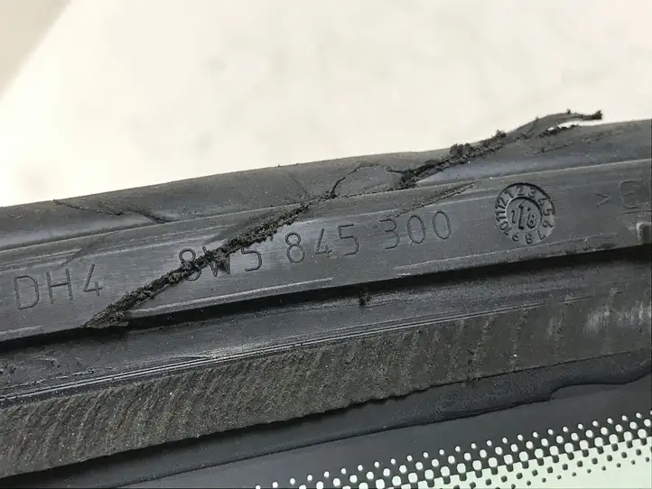 Audi A4 S4 B9 (2015 - 2019) 8W5845300 Заднее боковое стекло — фото 3