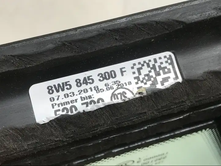 Audi A4 S4 B9 (2015 - 2019) 8W5845300 Заднее боковое стекло — фото 5