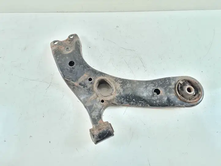 Toyota Verso (2012 - 2015) Вилка подвески — фото 2