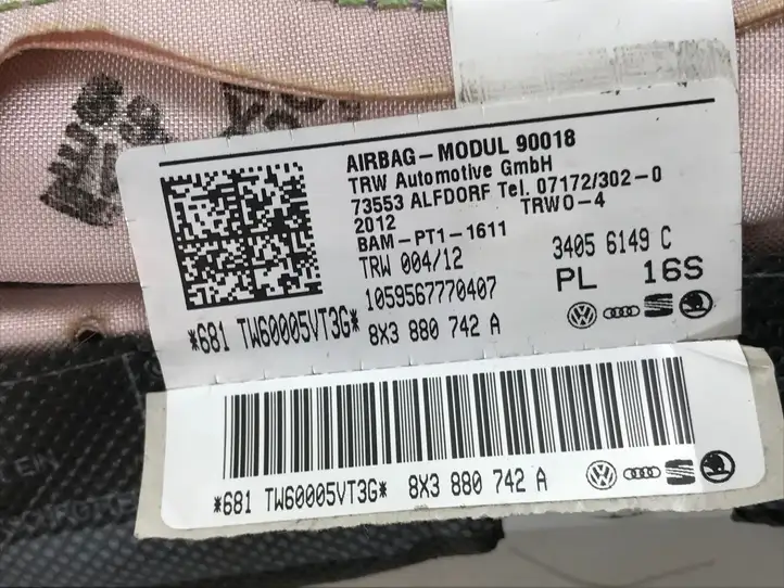 Audi A1 (2010 - 2014) 8X3880742A Боковая подушка безопасности шторка — фото 3
